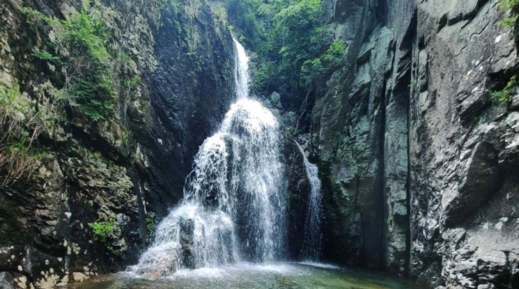 용추동 용추폭포