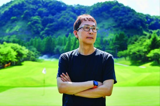 시인이자 골프전문 기자로 활동하는 이종현 레저신문 편집국장이 시집을 펴냈다.