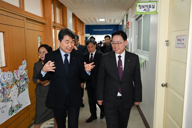 양주시 교육발전특구 시범사업 지정 논의하는 강수현 시장. 양주시 제공