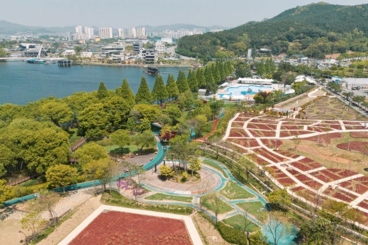 아산 신정호정원. 아산시청