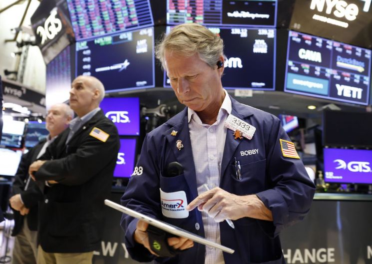 [뉴욕증시]엔비디아 실적 경계감 속 일제 하락…'AI 거품' 우려에 기술주 투매 가속