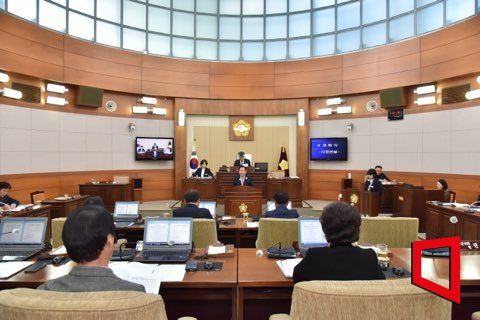 큰 봉화·더 강한 봉화를 향해 흔들림 없이 나아가겠다고 강조했다.