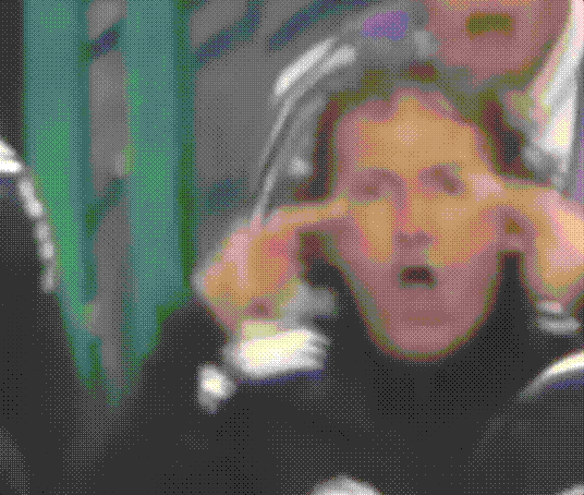 전북 타노스 코치가 심판을 향해 논란이 된 제스처를 하고 있다. 온라인 커뮤니티