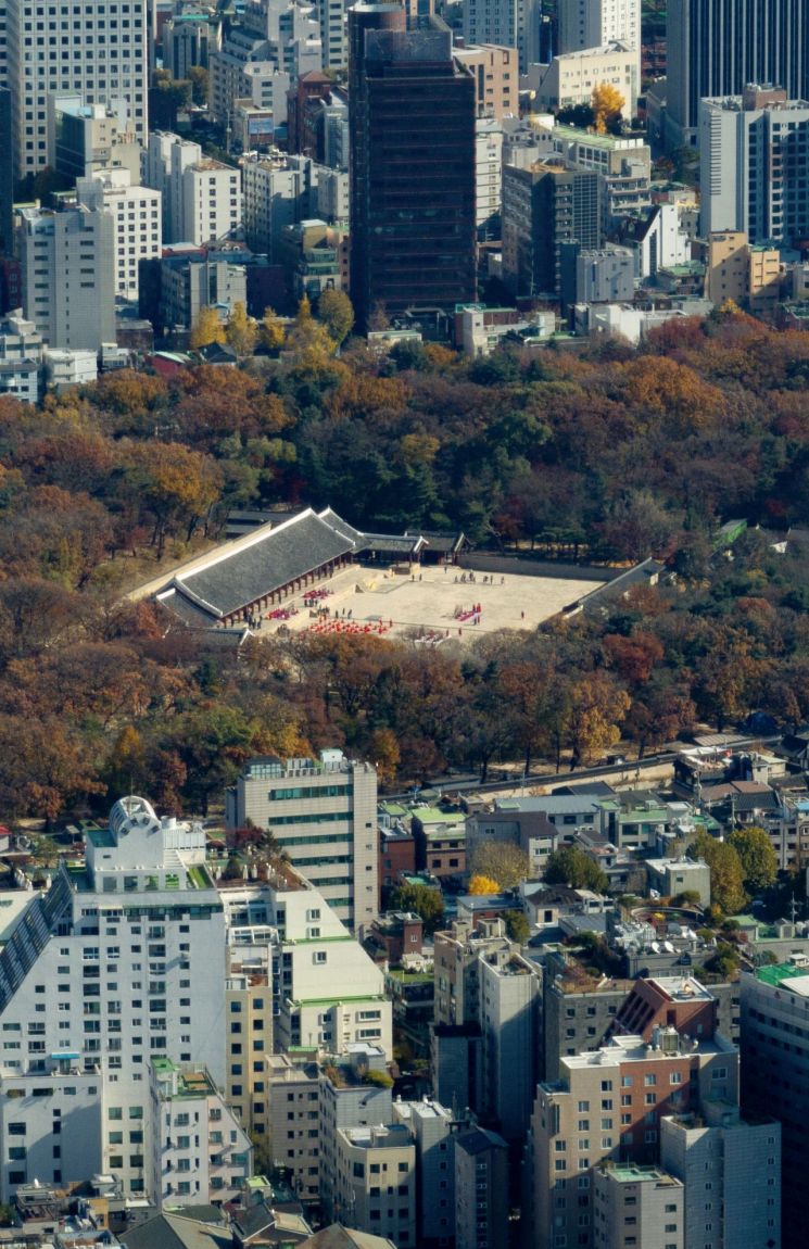 국가유산청, 종묘 앞 145m 개발 제동…"서울시 불응 땐 유네스코 실사"