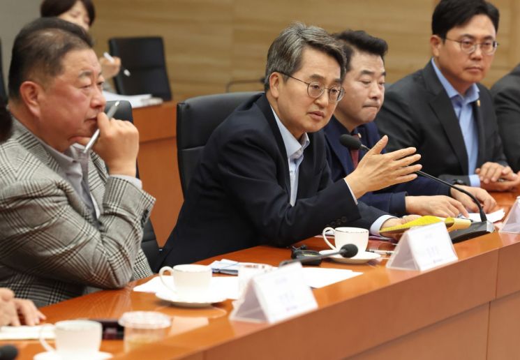 김동연 “경기도·파주시·LG디스플레이는 한 팀, K-디스플레이 발전 전기될 것”