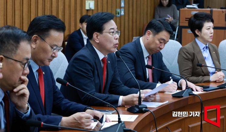 [포토] 송언석 "정부 혁신TF, 신군부 능가하는 야만적 공무원 줄세우기"