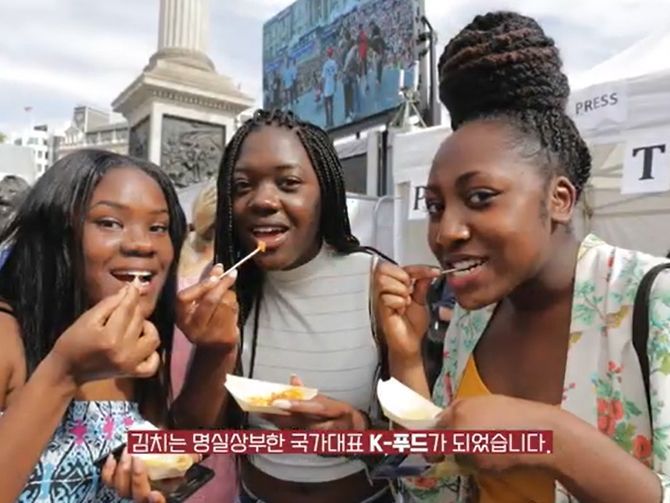 박하선-서경덕, '김치의 날' 맞아 '김치의 미래' 영상 제작