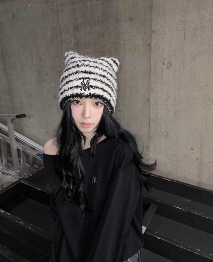 에스파 카리나가 착용한 '고양이 비니'의 모습. 카리나 인스타그램