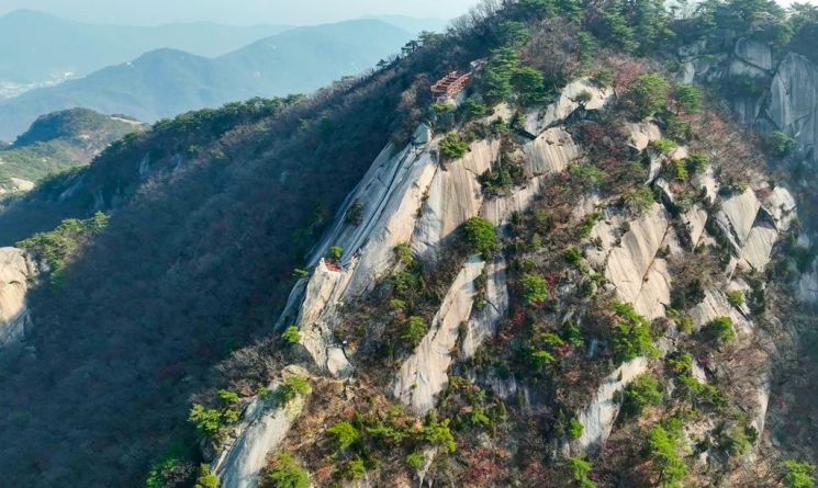 수락산 도정봉 기차바위 전경. 의정부시 제공