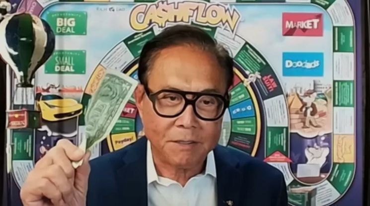 베스트셀러 도서 '부자 아빠 가난한 아빠'의 저자 로버트 기요사키. 야후 파이낸스