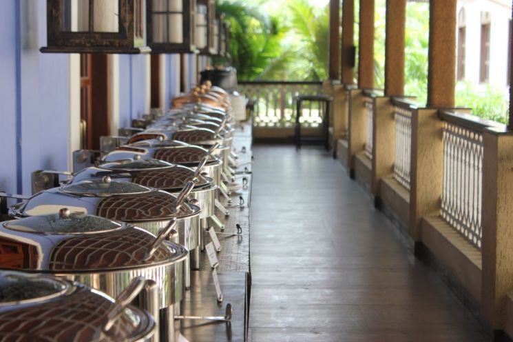 "이제 기분 좀 내자" 20만원 기꺼이 내고 몰려온다…연말 호텔 뷔페 '예약 폭주'[럭셔리월드]