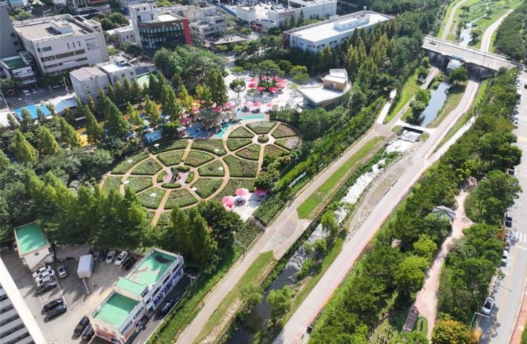 기장군 좌광천 지방정원.