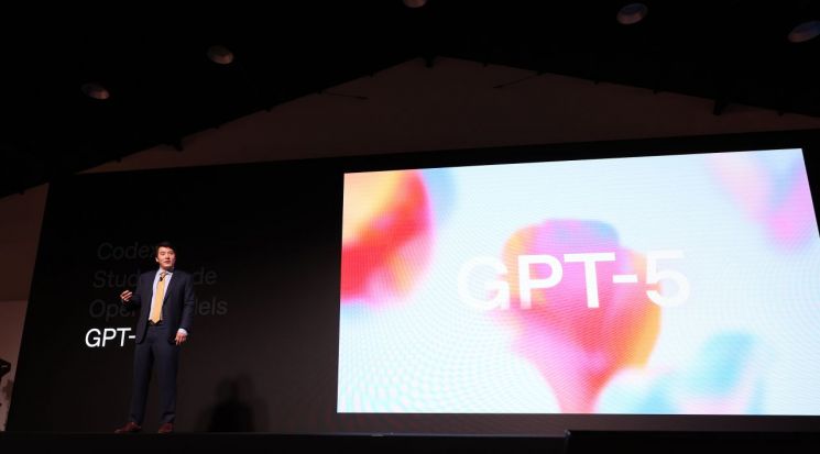 아마존, 오픈AI에 100억달러 이상 투자 검토