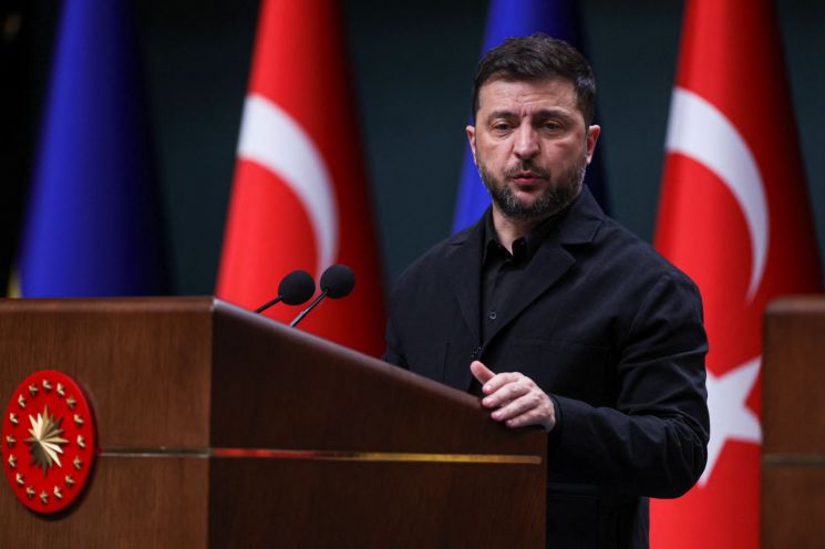 젤렌스키 "진정한 평화엔 더 많은 노력 필요"