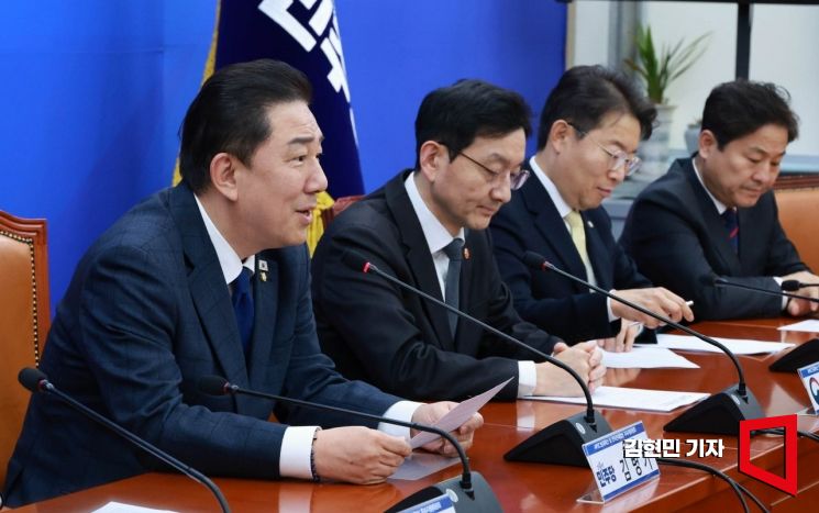 [포토] 與 "26일 대미투자특별법 발의…관세인하 즉시 소급적용"