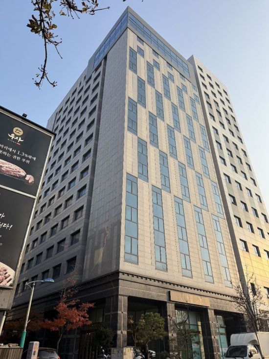 인천 남동구 논현동 청년 특화 상생형 공공기숙사 '인천생활' 외경. LH