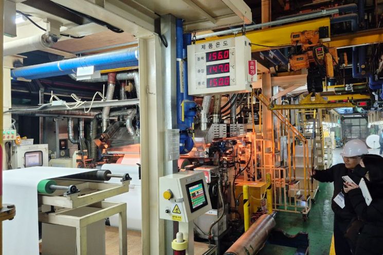 'K벽지' 앞세운 금진, 해외 고급호텔 시장 '출사표'