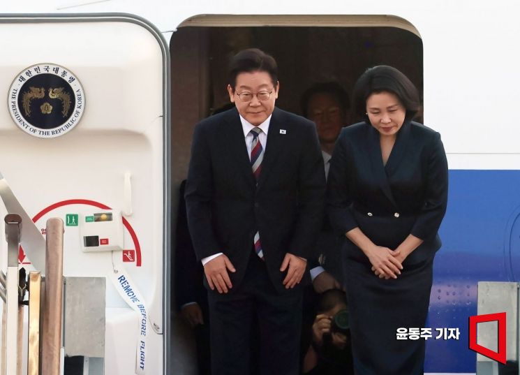 [폴폴뉴스]李대통령 지지율 3%p↓, 58%…'종묘 개발' 제한해야 69%