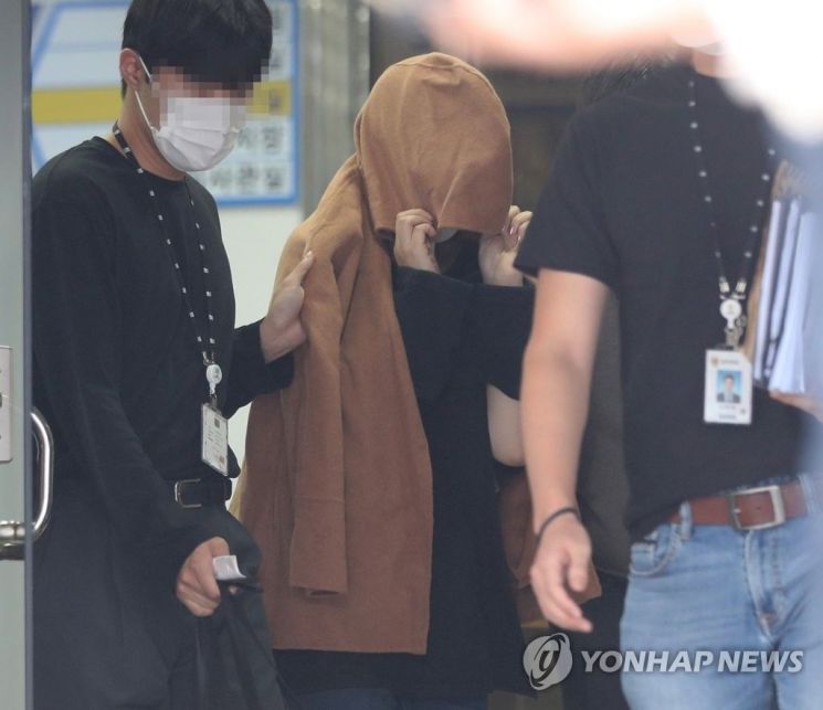 뉴질랜드 가방 속 남매 시신 사건 피고인. 연합뉴스