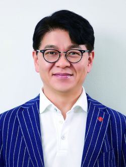 “Lotte Men” Take the Lead as Relief Pitchers... Will the “Cha Woochul Magic” Work?