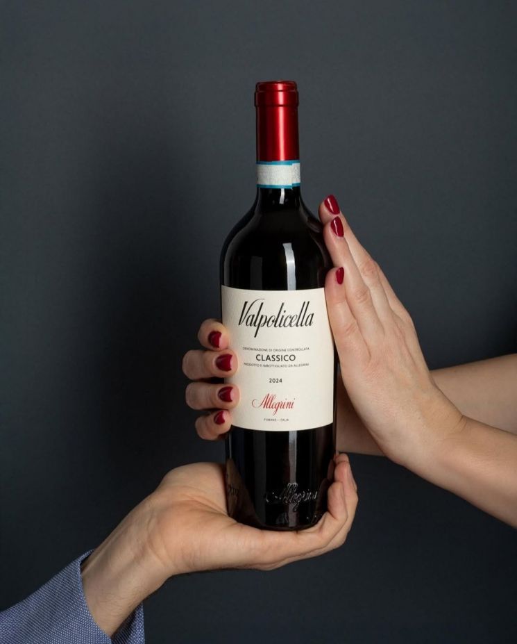 [아경와인셀라]땅이 남긴 오래된 문장 '한 잔'에 담았다…伊레드의 전설