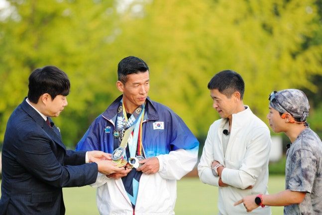 웃음기 빼고 해외 원정까지…방송가 '리그형 스포츠 예능' 경쟁