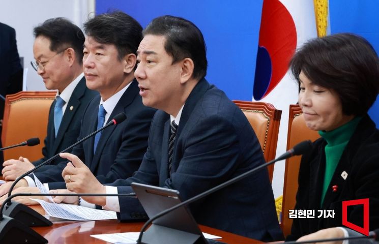 [포토] 김병기 "홈플 정상화 모든 방안 신속히…인수안도 추진"