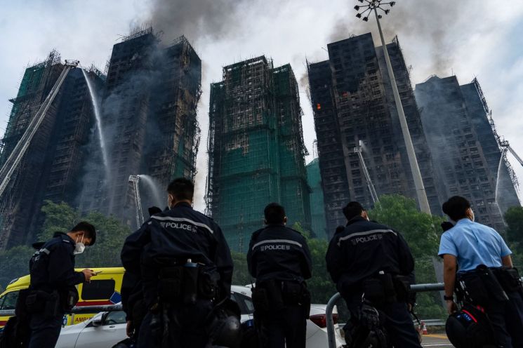Xi Jinping Expresses Condolences and Sympathy to Victims of Hong Kong Fire