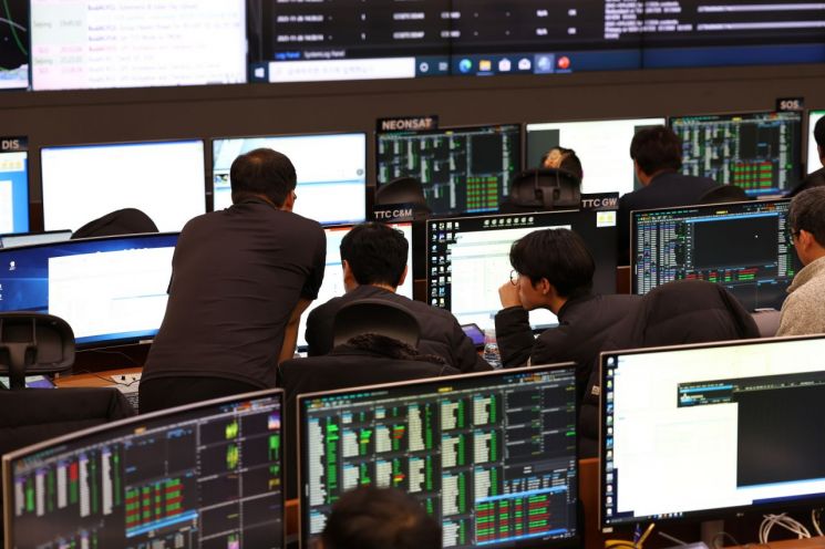 [누리호 4차 발사]성공 최종 확정…차중 3호·부탑재위성 교신 정상