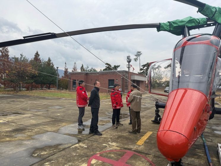 양산시 부시장이 헬기장 간 까닭?… 김신호 부시장, 산불예방·헬기 대응 현장점검·격려