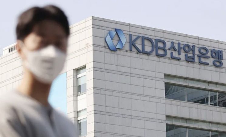 대법, 산은 승소 깨고 환송…“차명계좌 과세, 무효 판단 더 따져라”