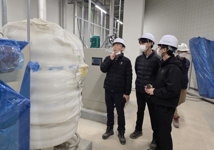 부산도시공사가 일광4BL 통합임대주택 기계·소방 분야 품질점검을 실시하고 있다. 부산도시공사 제공