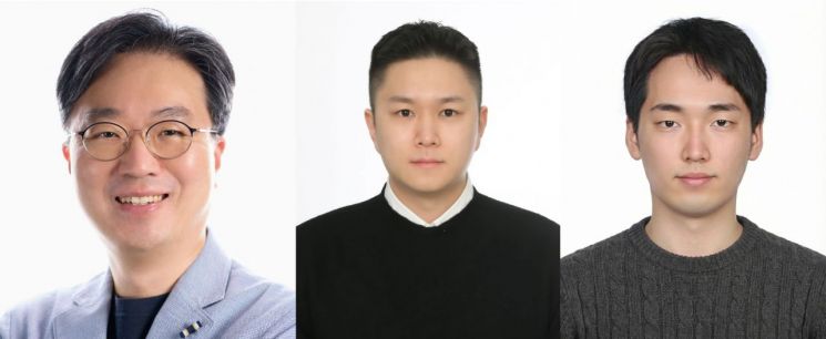 연구진(좌측부터) 심재영 교수, 임재영 연구원(제1저자), 김동욱 연구원(제1저자). UNIST  제공