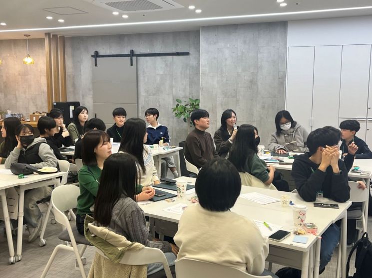 초록우산 부산지역본부 아동권리옹호단 해단식 모습. 초록우산