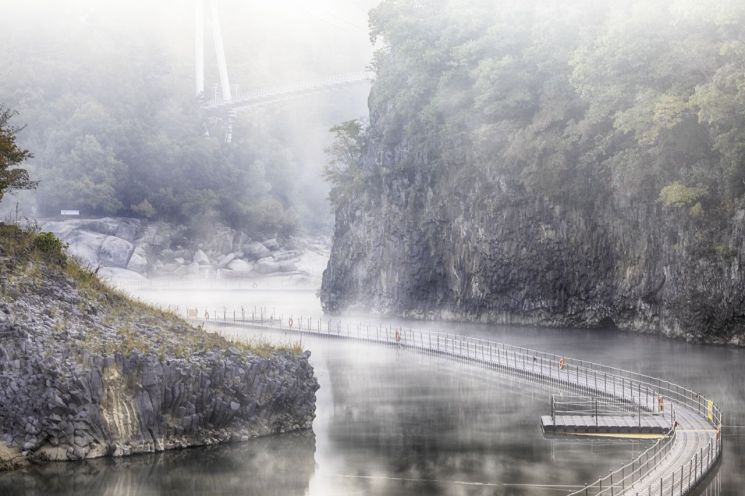 철원 한탄강 물윗길, 8.5㎞ 전 구간 정상 운영…주상절리·겨울 눈꽃 장관