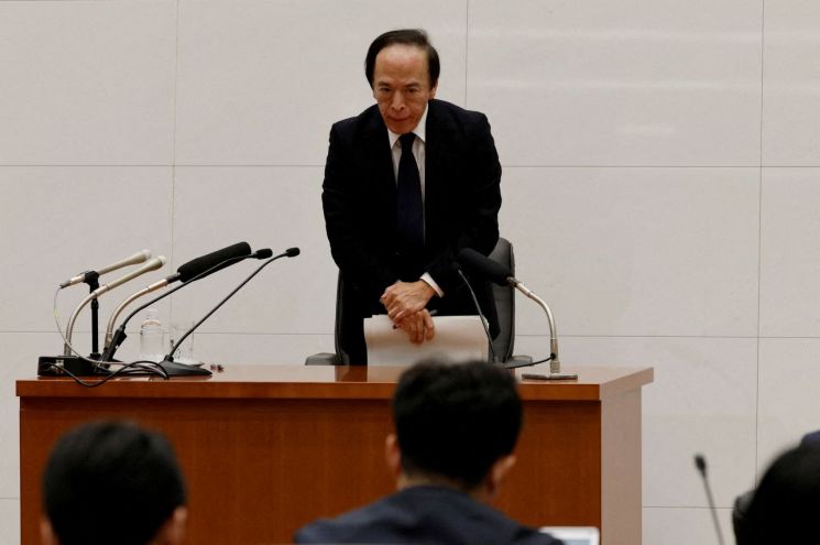 조이는 BOJ, 푸는 정부…엇갈린 日 재정정책