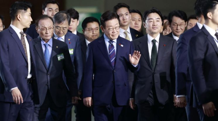 DJ·盧·文·李대통령과 함께한 '이해찬 영면'…사회장·국가장 검토