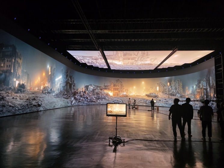 길이 60m LED 벽에서 파리·뉴욕 찍는다