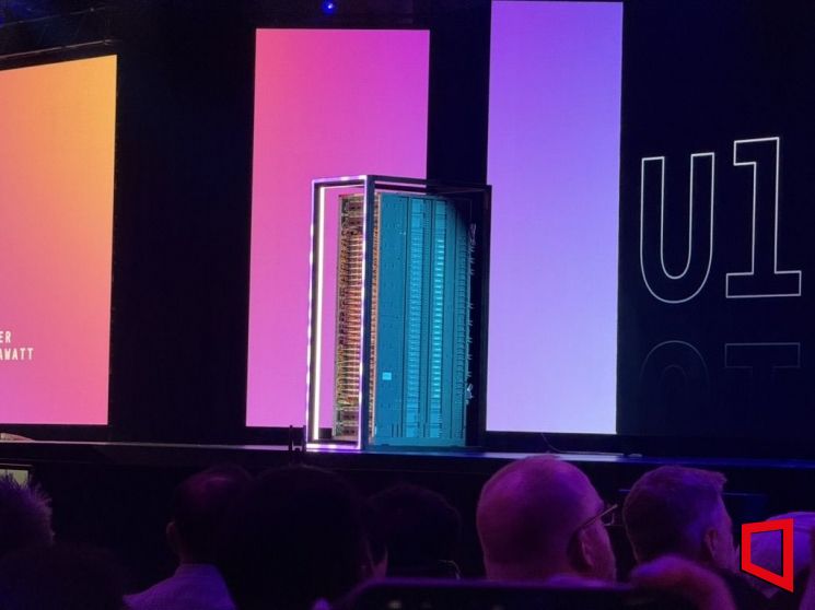 [AWS리인벤트]맷 가먼 뜨자 개발자들 환호성…'10분 속사포' 서비스 소개도