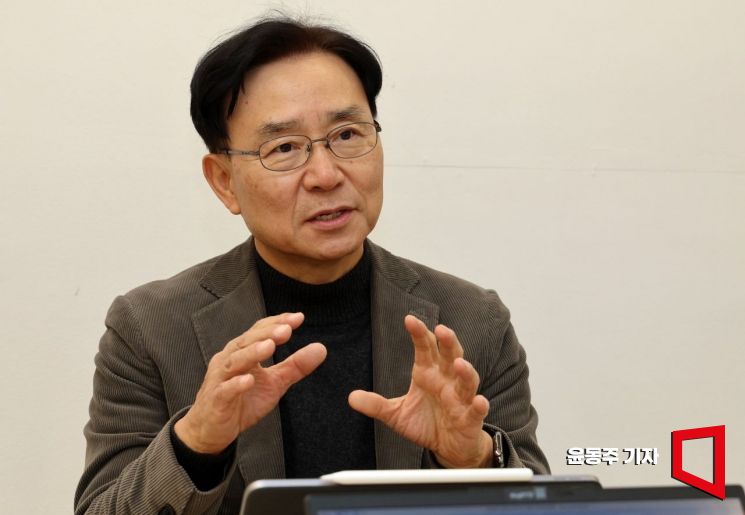 “삼성·LG 경쟁이 만든 K배터리” 반대 딛고 산업 일군 김명환 단장