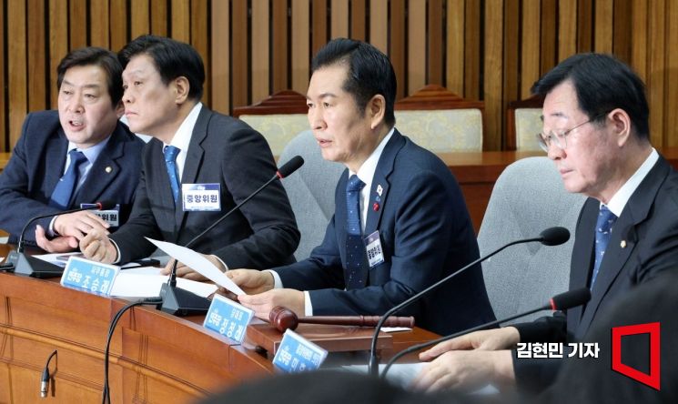 정청래 "1인1표 부결, 송구한 마음…공천 룰은 빠른 시간 내 재부의"