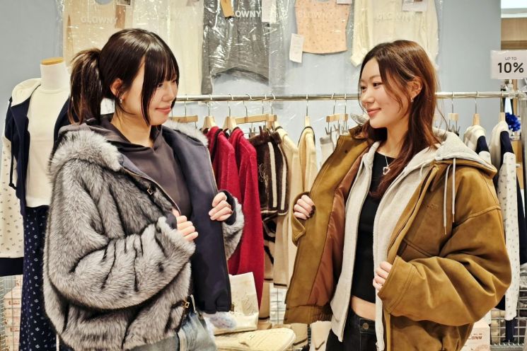 신세계 센텀시티, 영디자이너 브랜드 '글로니' 선봬 - 뉴스 썸네일 이미지