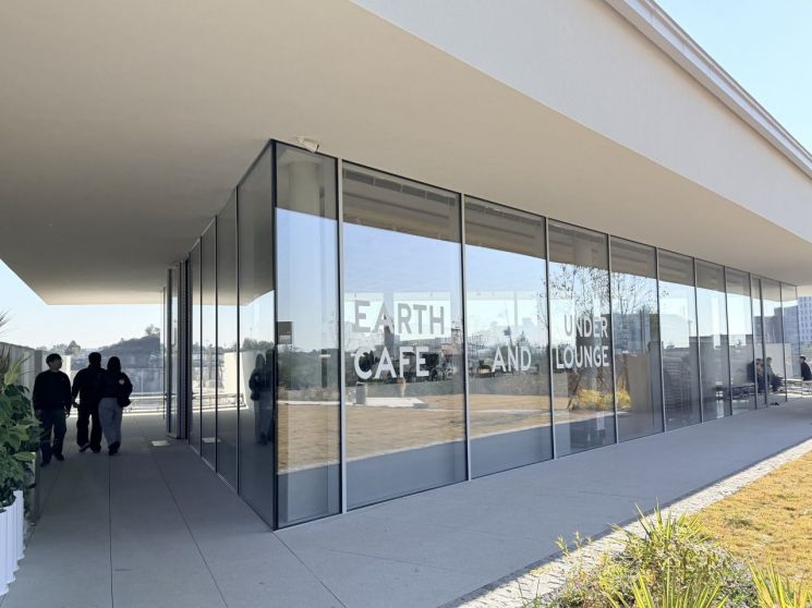 [디깅트래블]지하에 뒤집힌 콜로세움, 황등석산