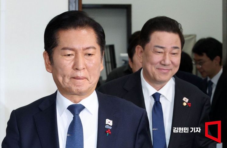 與, 의총서 '위헌 소지' 내란재판부 토론…野는 '입법 폭주' 비판