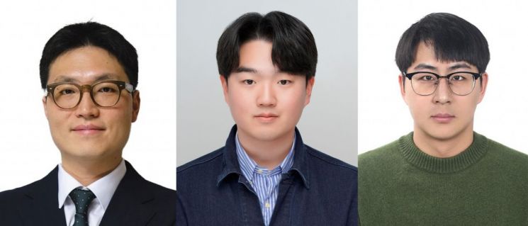 연구진,(좌측부터) 조한희 교수, 이의민 연구원(제1저자), 이동현 연구원(제1저자). UNIST 제공