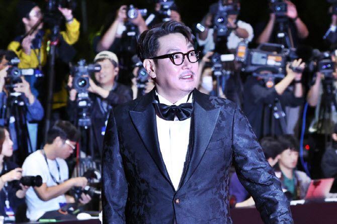 "의로운 척하다 퇴장" "대국민 가스라이팅"…조진웅 옹호론에 국힘 의원들 반응