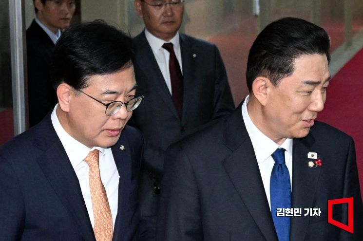 [포토] 여야, 상정 법안 이견 지속...본회의 오후 4시로 연기