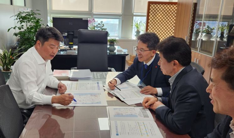 Yeongju City is presenting a strategy to the Ministry of Economy and Finance to become a 'Central Region Transportation and Logistics Hub.' Photo by Yeongju City