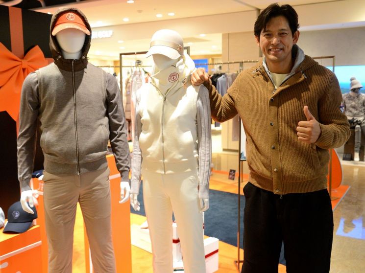 "버디보다 옷이 먼저!"… 롯데百 부산본점, 이탈리아 골프웨어 ‘필리포 피아나’ 팝업