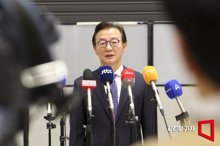 李대통령, '통일교 금품 의혹' 전재수 장관 사의 수용…현직 장관 첫 낙마